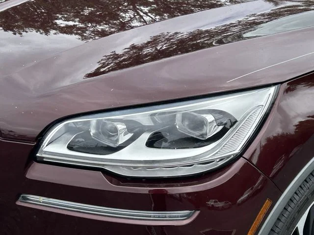 Used 2020 Red Lincoln Reserve image 33
