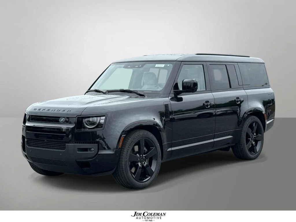 2026 Land Rover Defender 130 X-Dynamic SE P400's photo