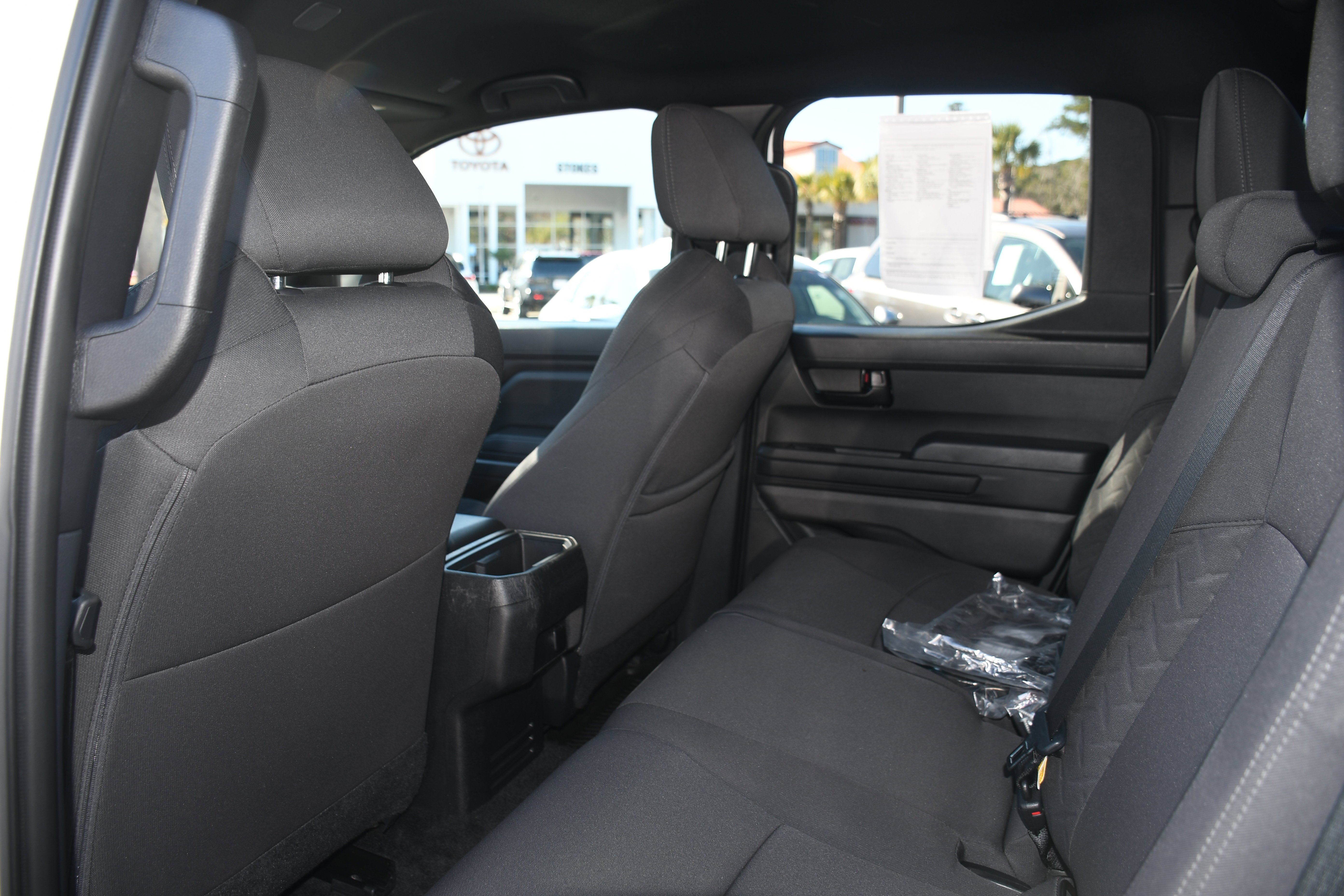 2025 Toyota Tacoma SR5 - Photo 14