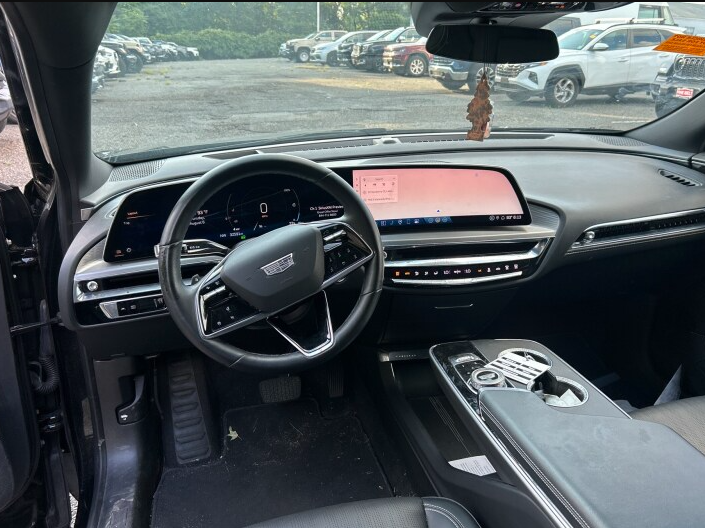Used 2024 Black Cadillac Luxury image 10