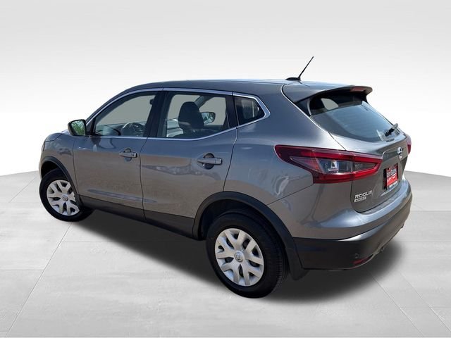 Used 2020 Gray Nissan S image 5