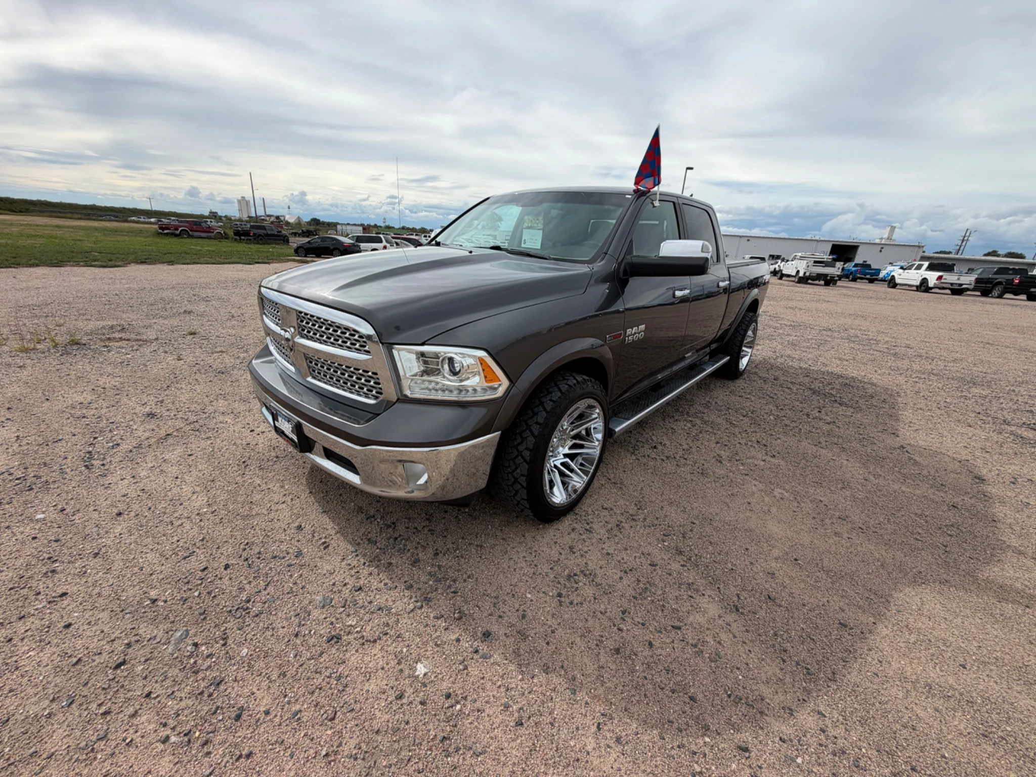 Used 2016 Granite Crystal Metallic Clearcoat Ram Laramie image 1