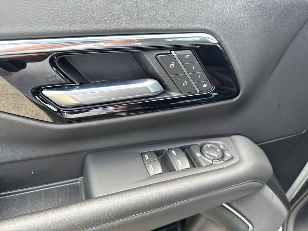 2025 Chevrolet Tahoe LT - Photo 16