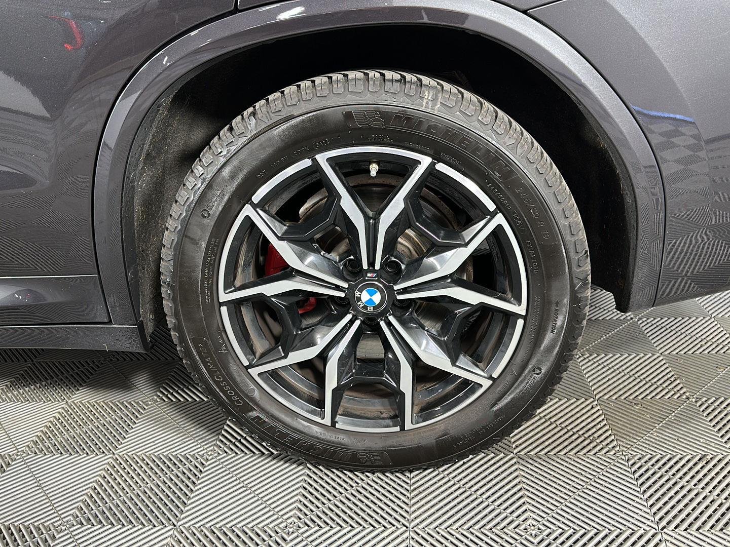 Used 2022 Dark Graphite Metallic BMW M40i image 7