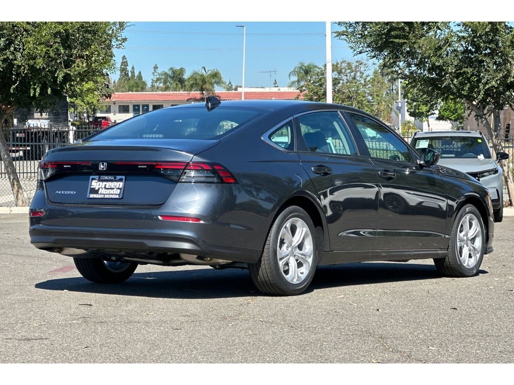 New 2026 Meteorite Gray Metallic Honda LX image 4
