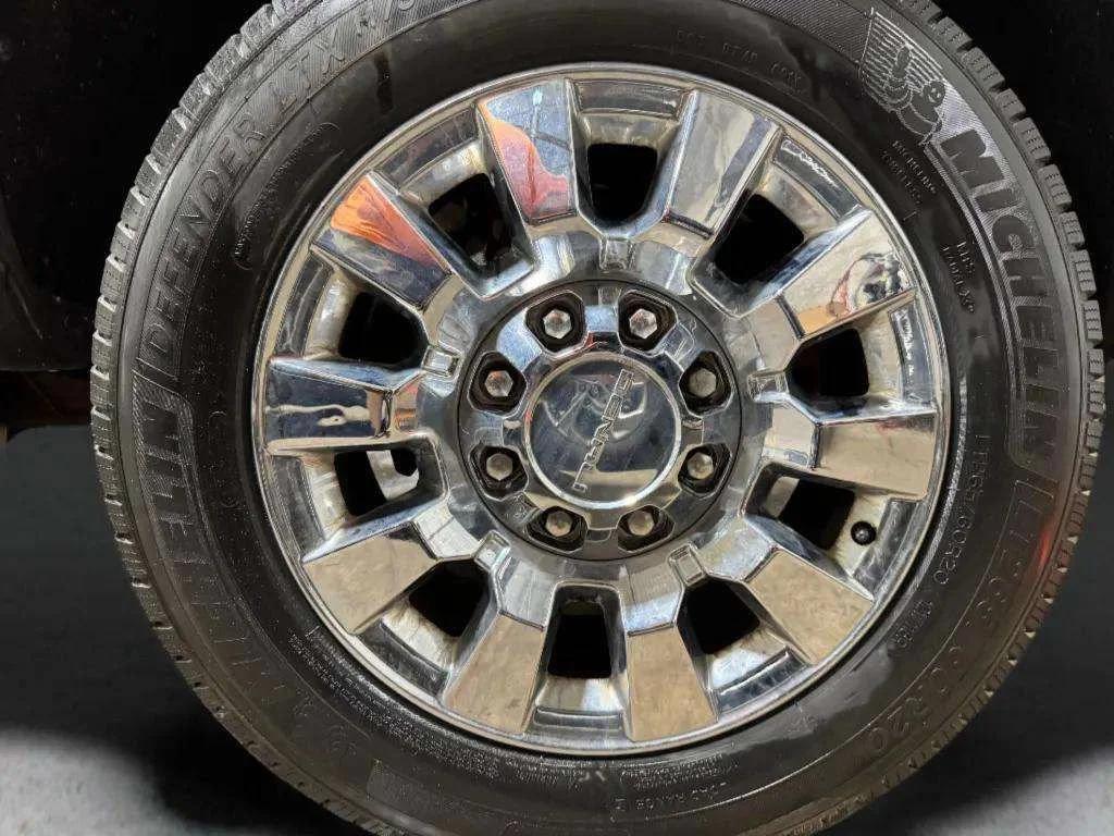 Used 2016 SUMMIT WHITE GMC Denali image 33