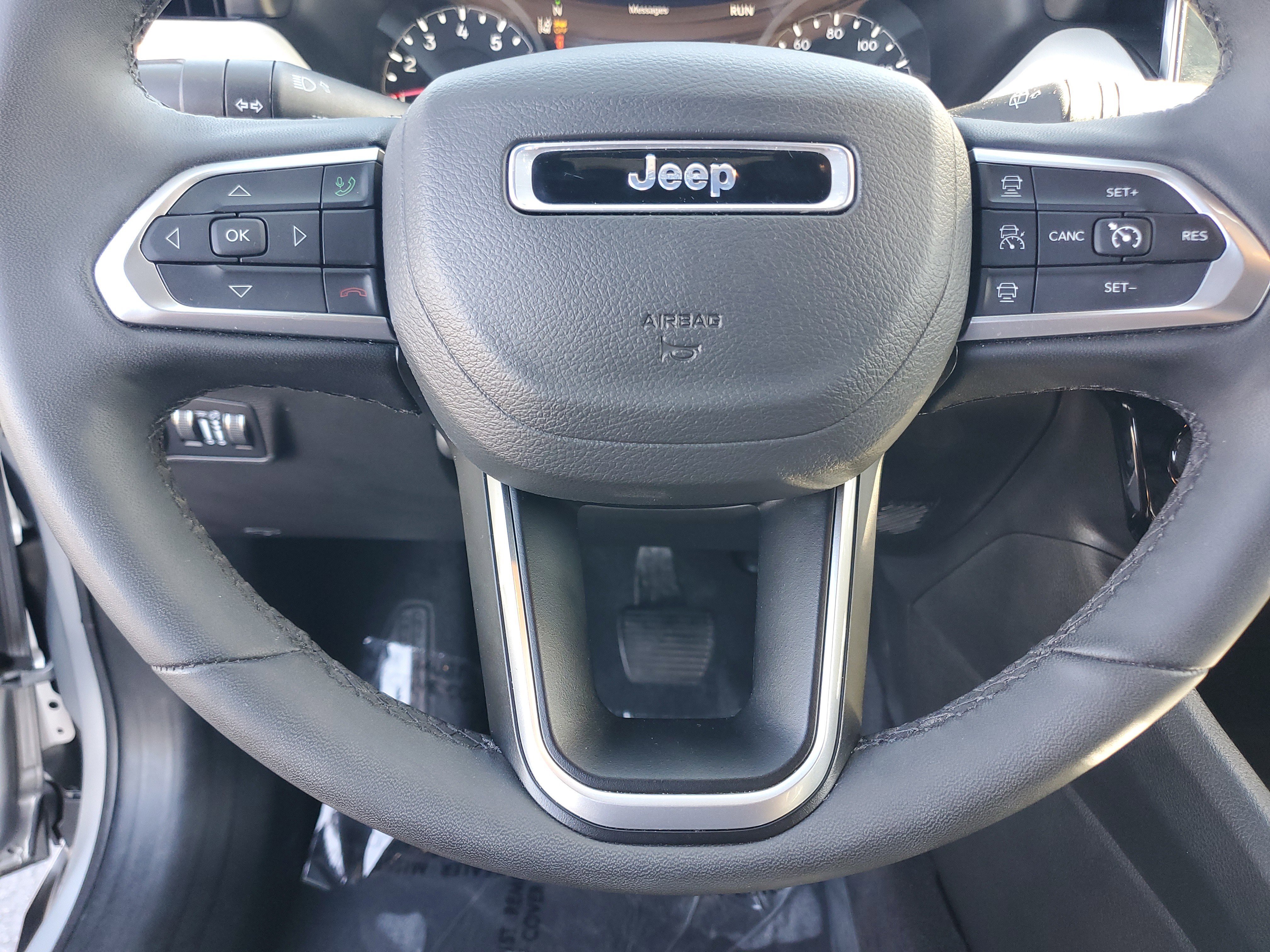 Certified Used 2025 Silver Jeep Limited image 22