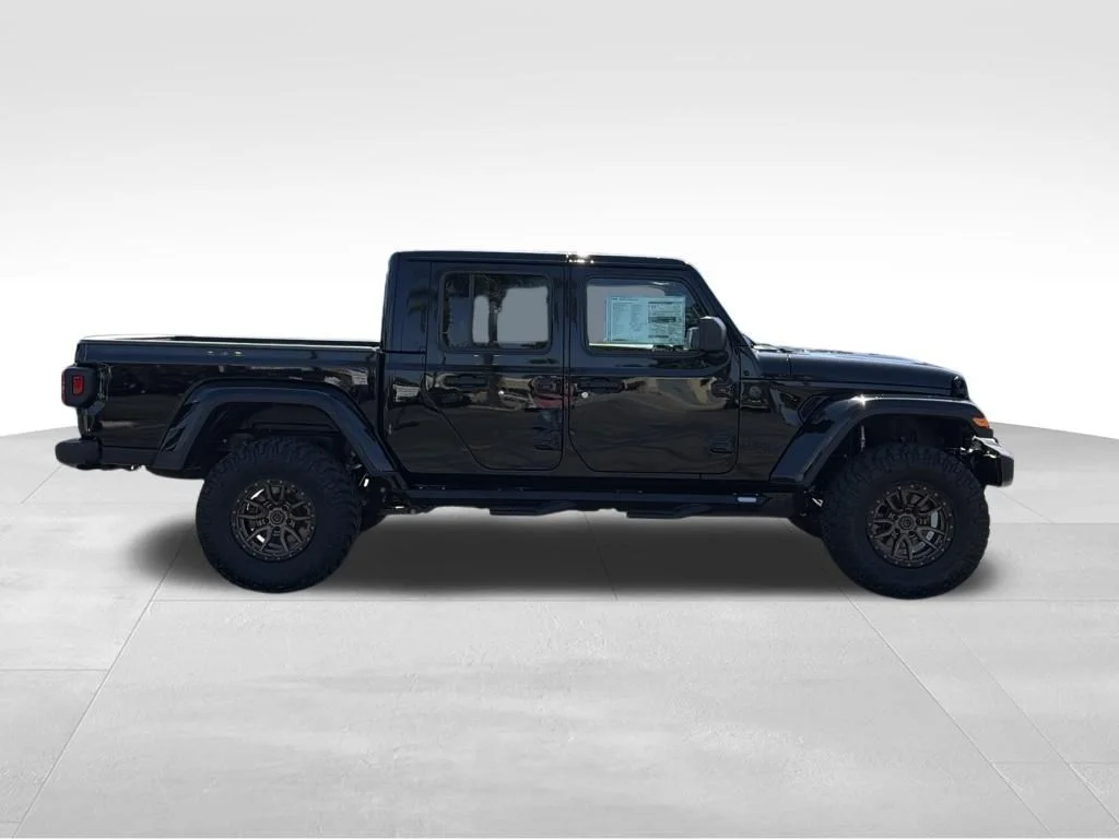 New 2026 Black Clear-Coat Exterior Paint Jeep Sahara image 6