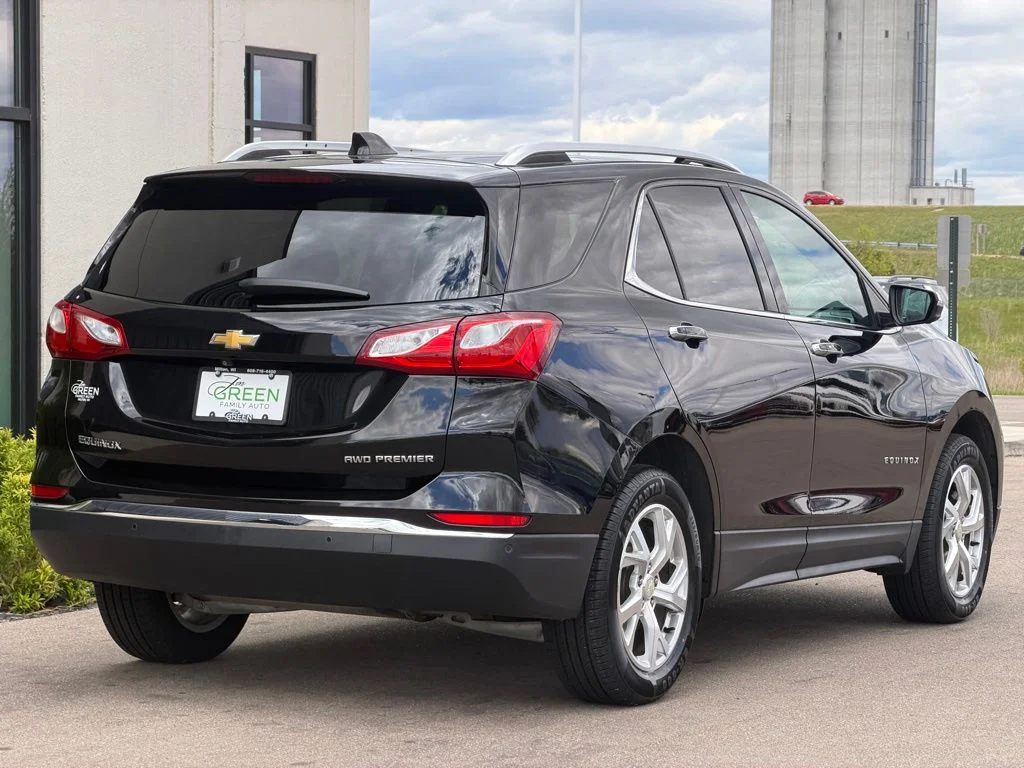 Used 2020 Black Chevrolet Premier image 5