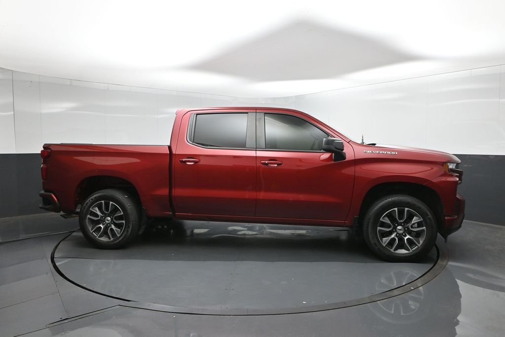 Used 2019 Red Chevrolet RST image 11