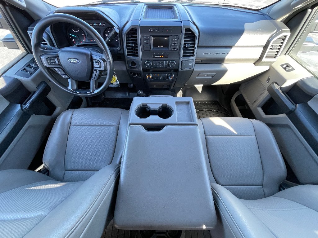 Used 2019 Oxford White Ford XL image 4