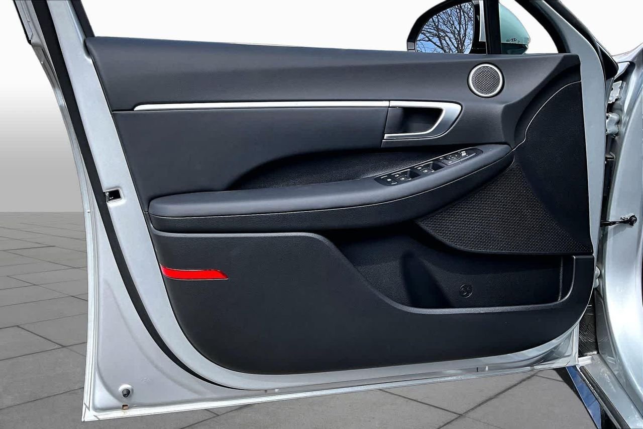 New 2026 Aero Silver Hyundai SEL Sport image 10