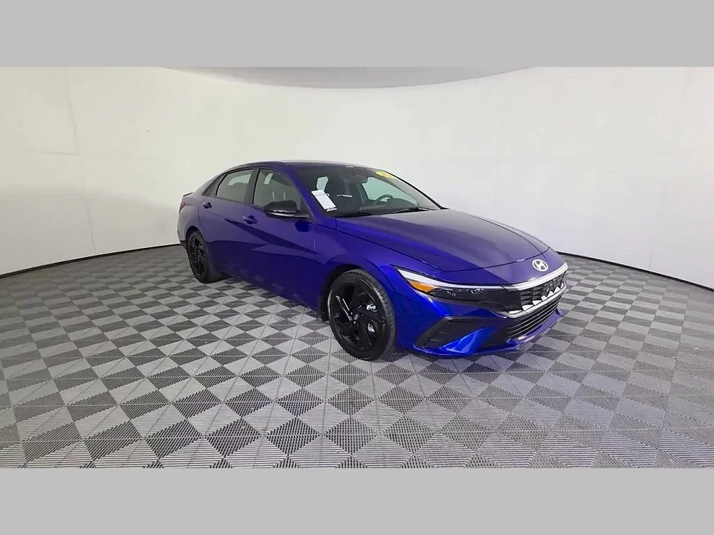Used 2026 Intense Blue Hyundai SEL Sport image 34
