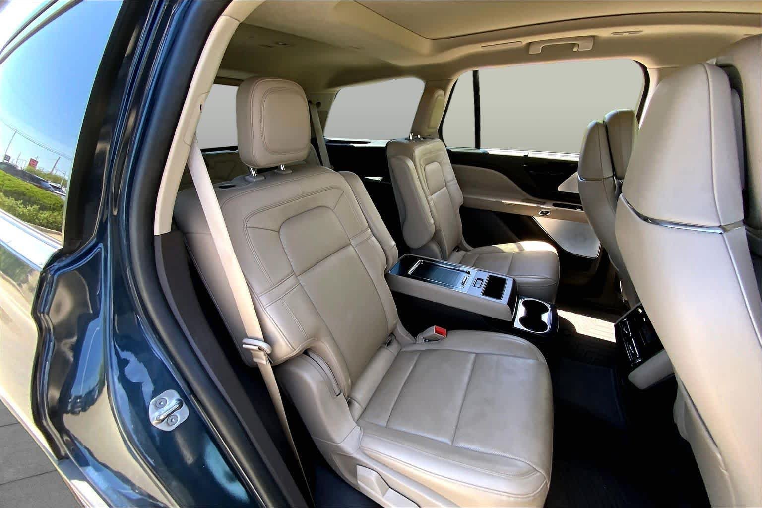 Used 2022 Flight Blue Metallic Clearcoat Lincoln Reserve image 18
