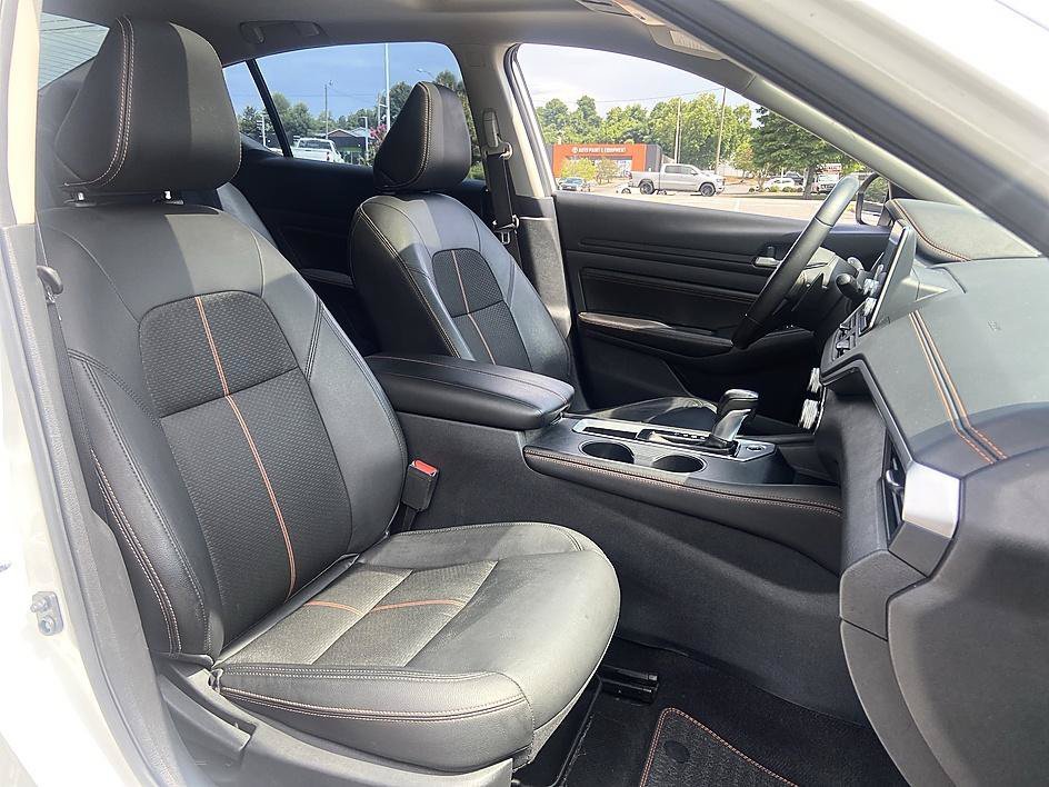 Used 2020 Pearl White Tricoat Nissan 2.5 SR image 17