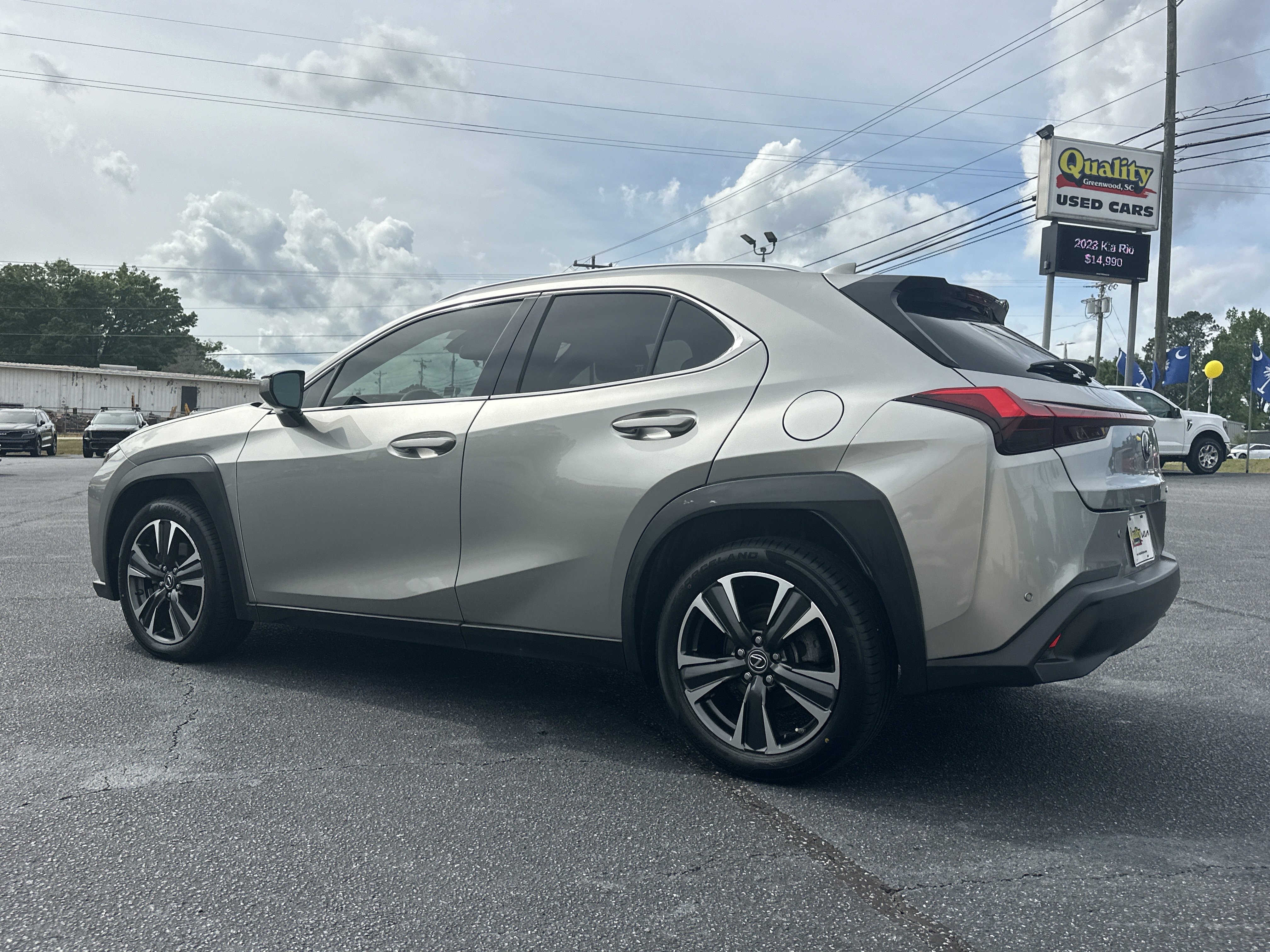 Used 2022 ATOMIC SILVER Lexus UX 200 image 6