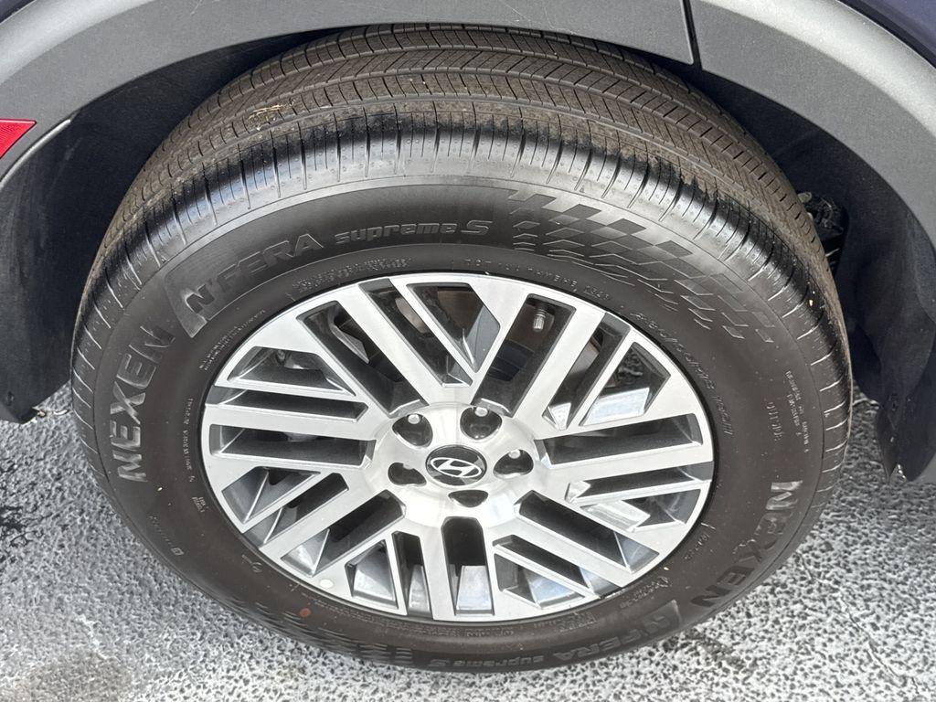 New 2026 Blue Hyundai SE FWD image 17