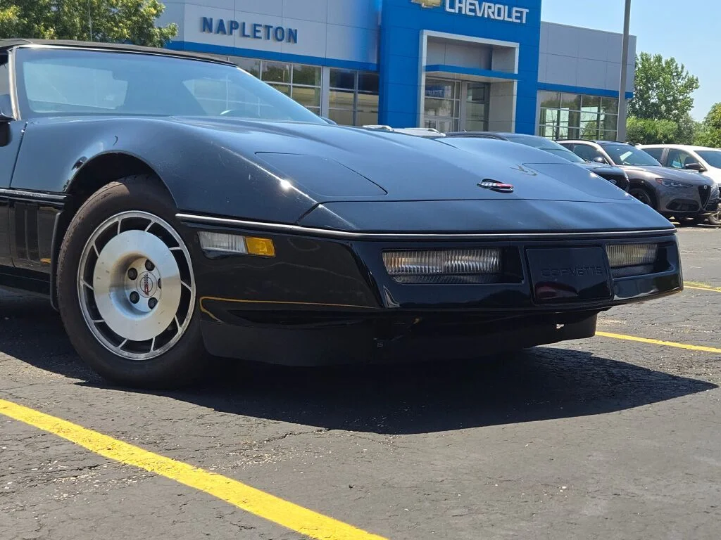 Used 1986 Black Chevrolet Base image 2