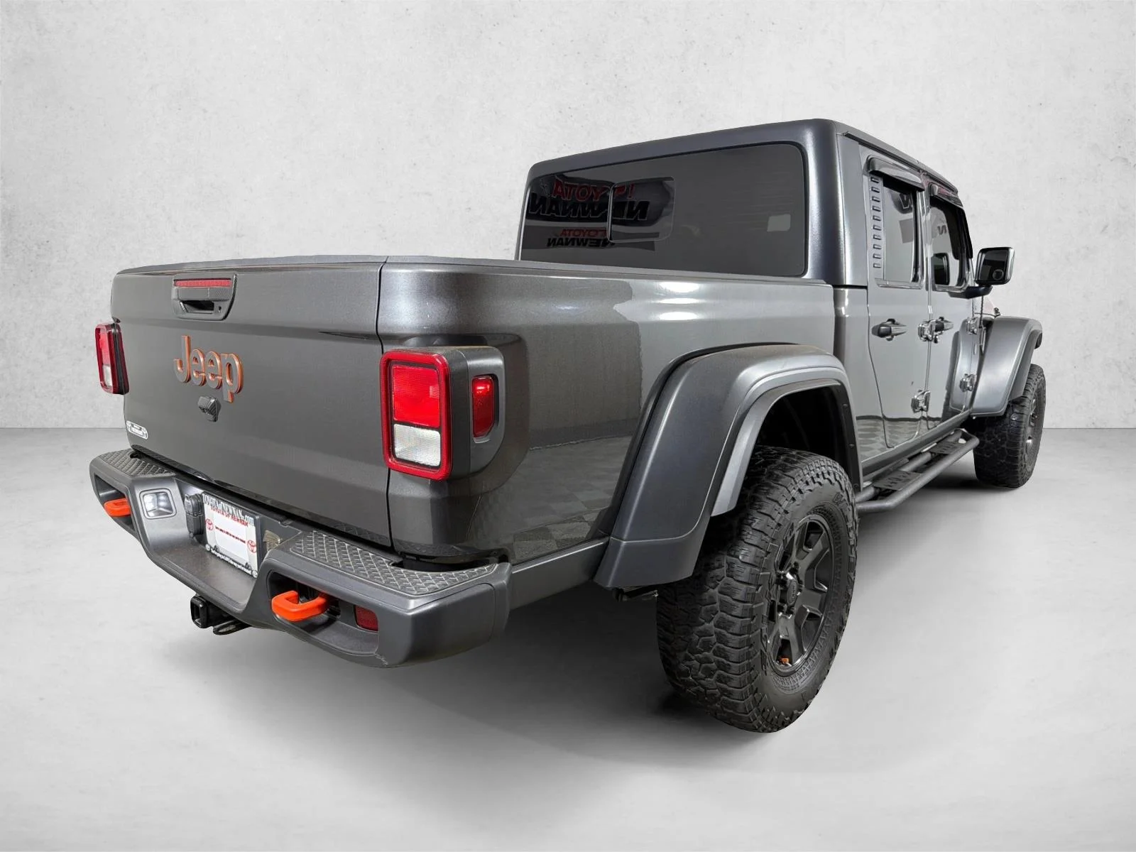 Used 2023 Gray Jeep Mojave image 4