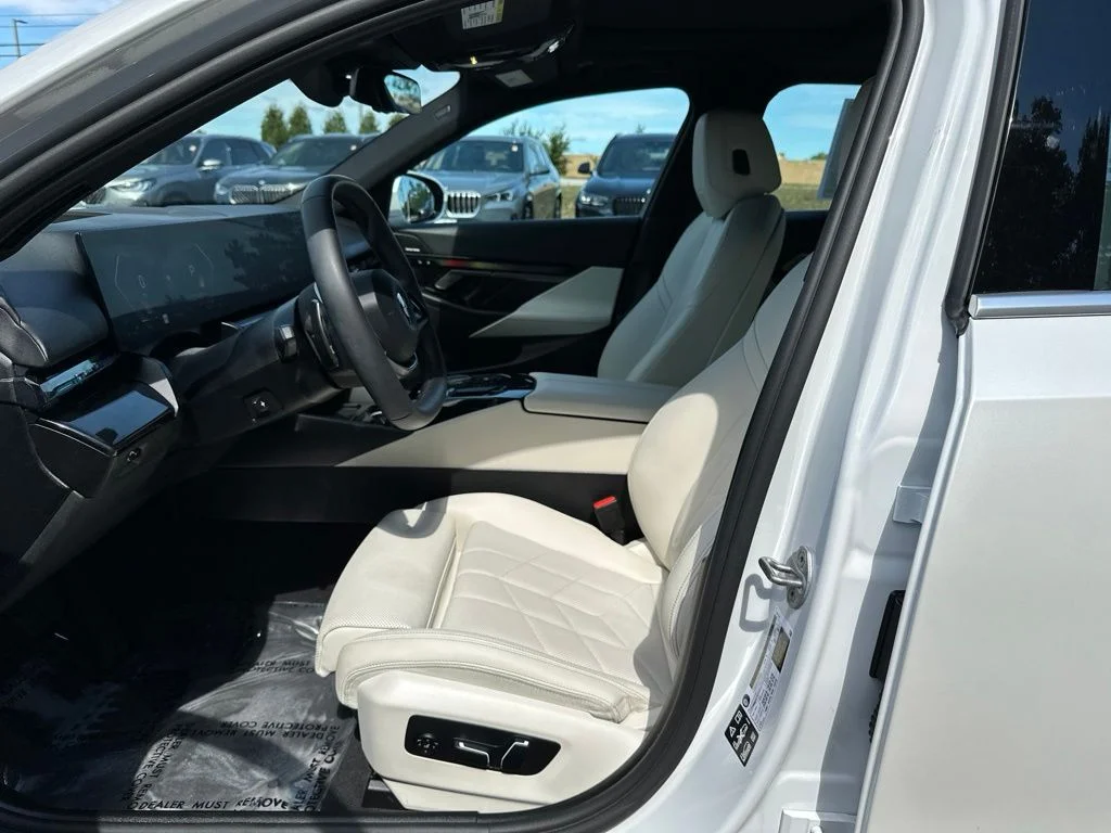 Used 2026 Mineral White Metallic BMW 530i xDrive image 11