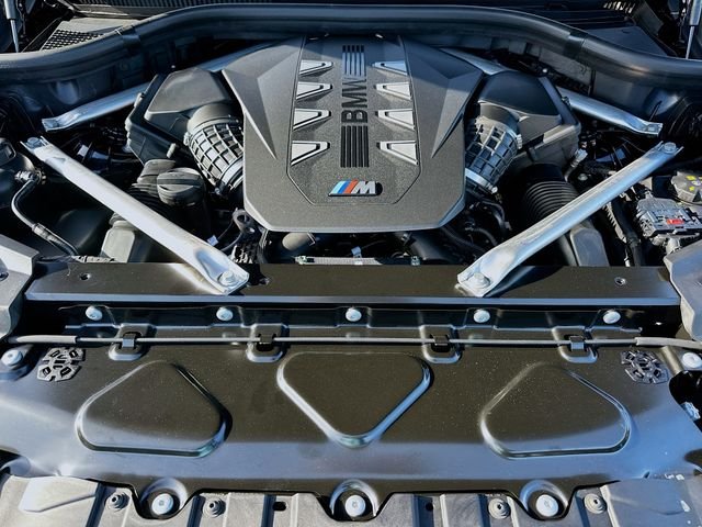 New 2026 Black BMW M60i image 25