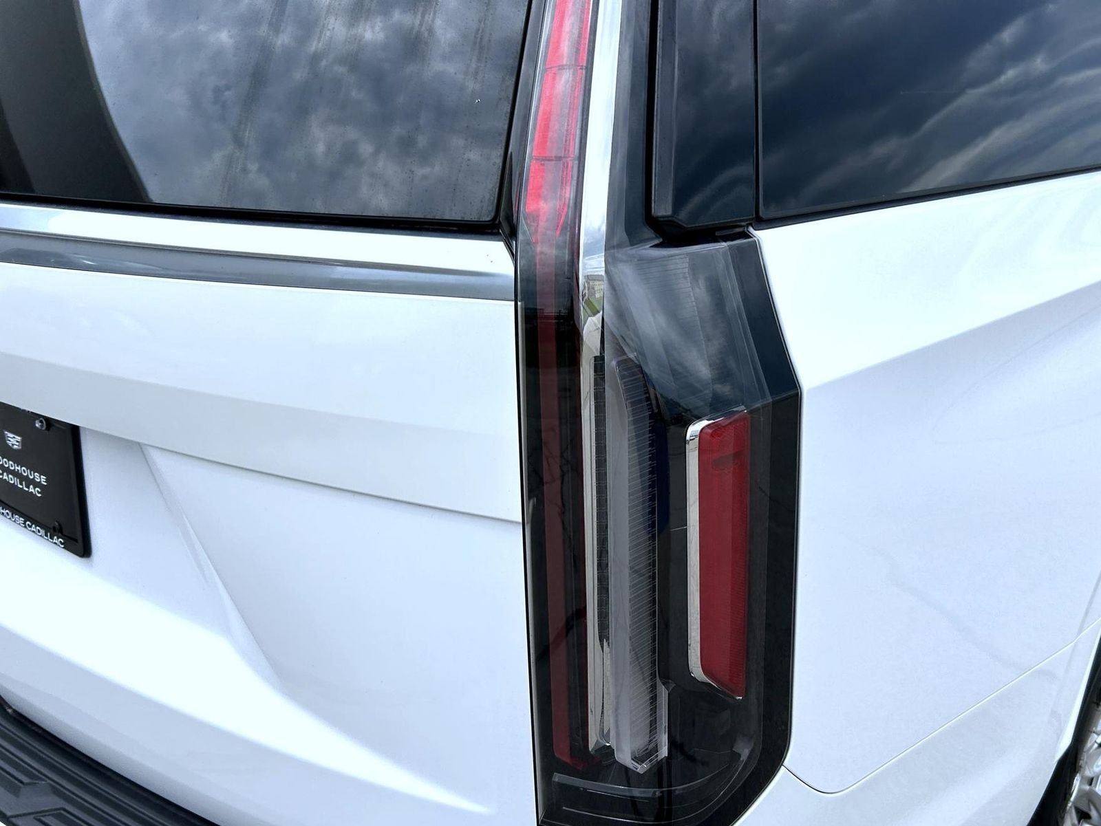 Used 2021 White Cadillac Premium Luxury image 11