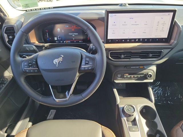 New 2026 Space White Metallic Ford Outer Banks® image 4