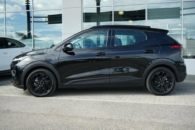 New 2027 Mosaic Black Metallic Chevrolet RS image 5