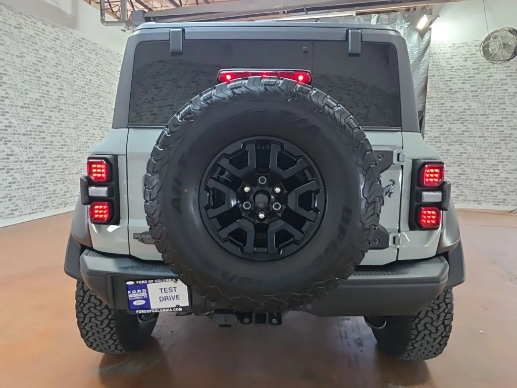Used 2023 Gray Ford Raptor image 5
