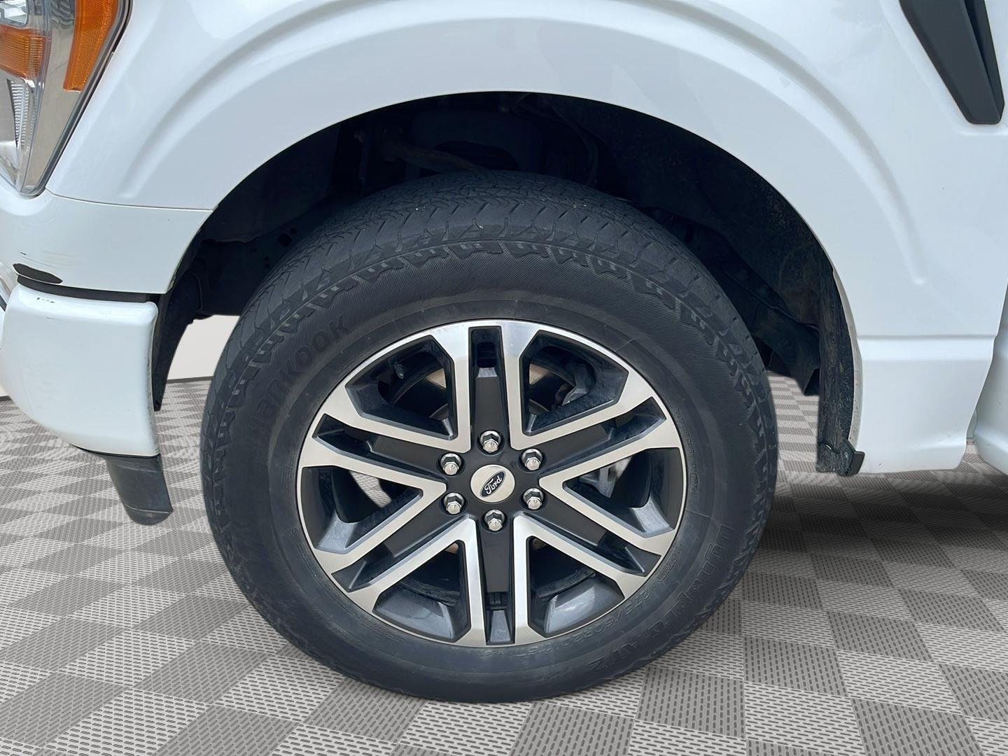 Certified Used 2022 Oxford White Ford XL image 6
