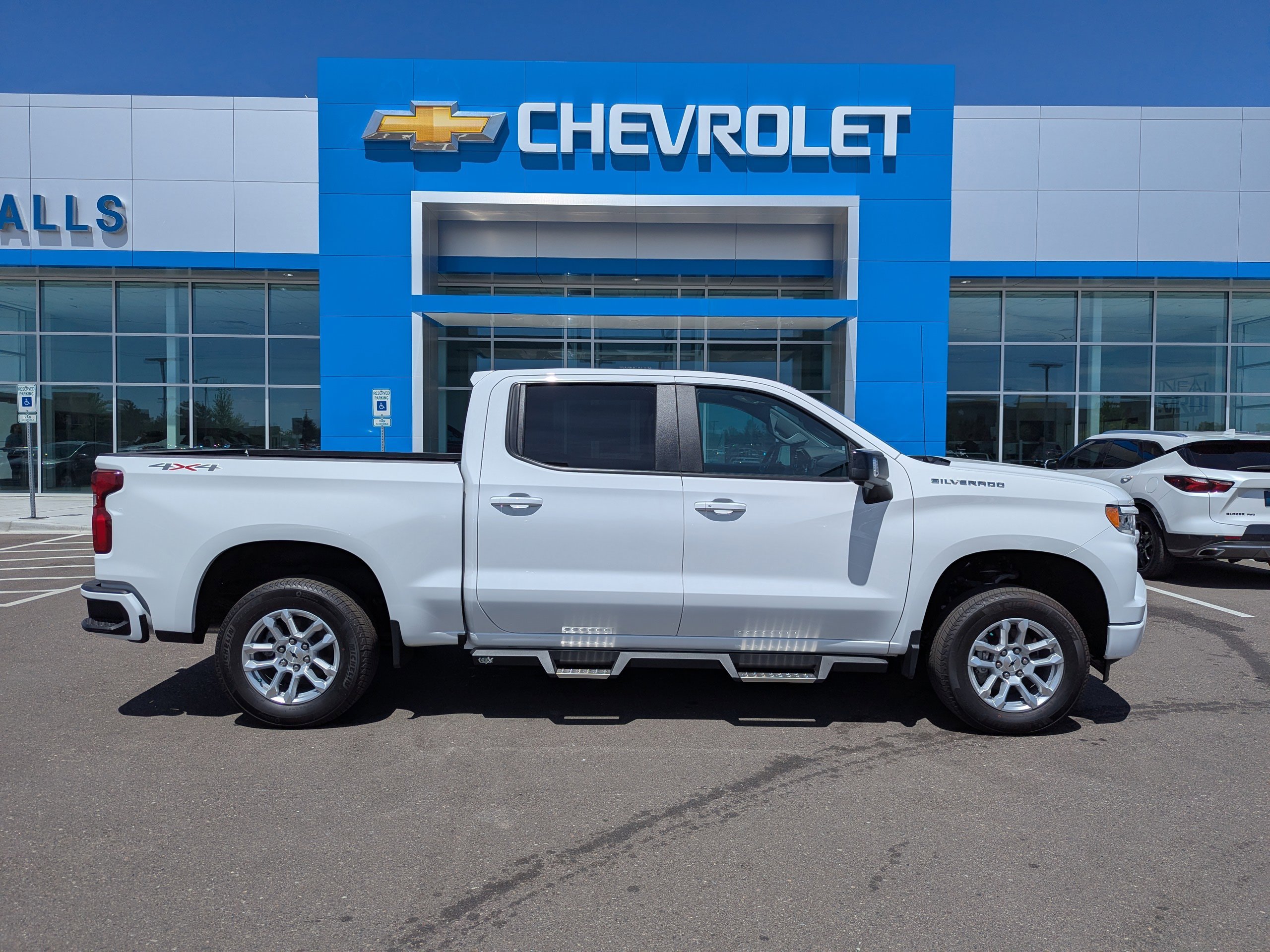 2025 Chevrolet Silverado 1500 RST - Photo 37