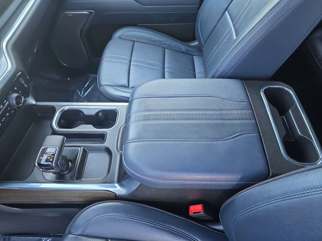 2025 Chevrolet Silverado 1500 High Country - Photo 6