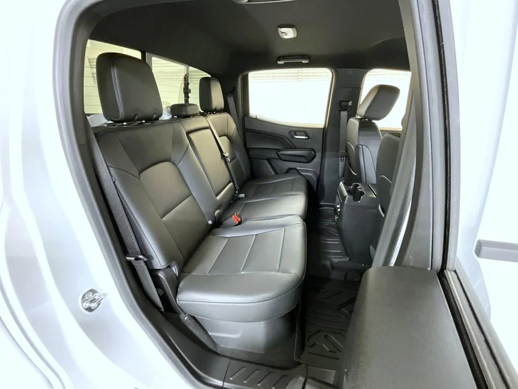 New 2026 Summit White Chevrolet LT image 18