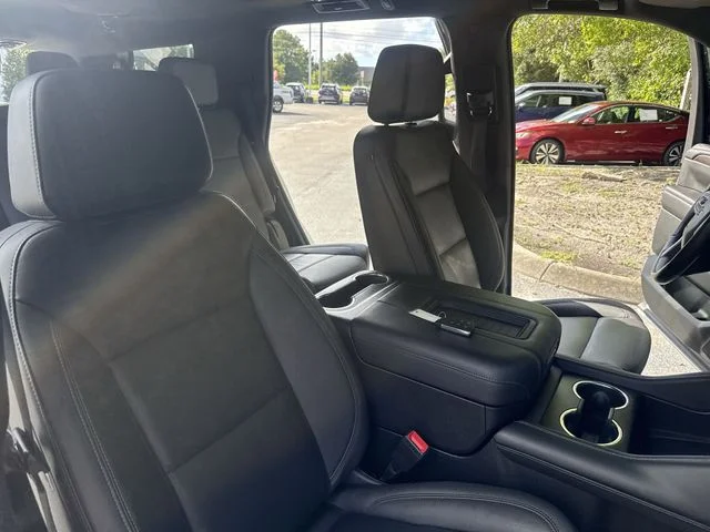 Used 2023 White Chevrolet Z71 image 10