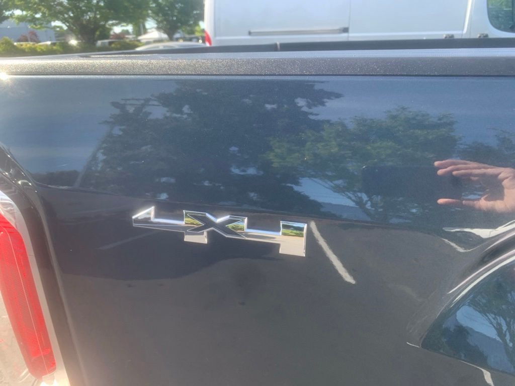 Used 2019 Blue GMC SLE1 image 8
