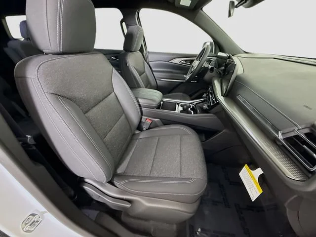 New 2026 Summit White Chevrolet LT image 28