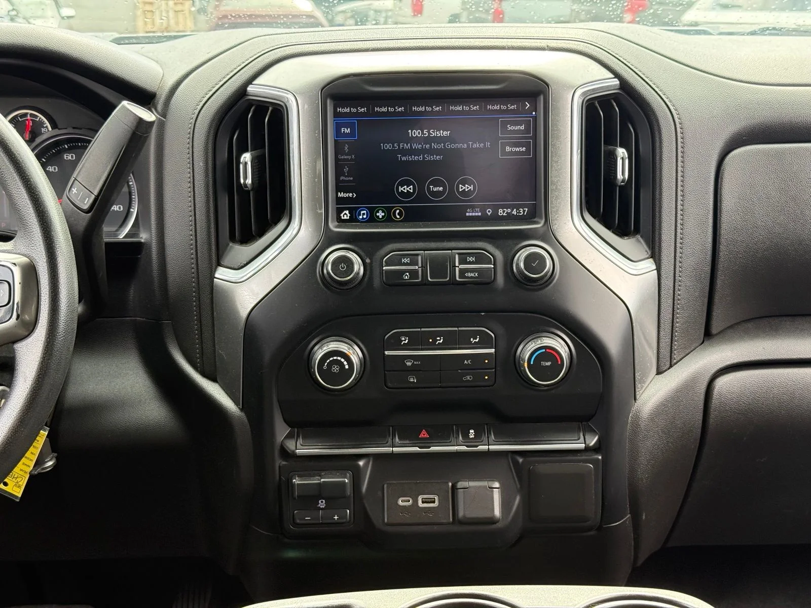 Used 2020 White Chevrolet LT image 17