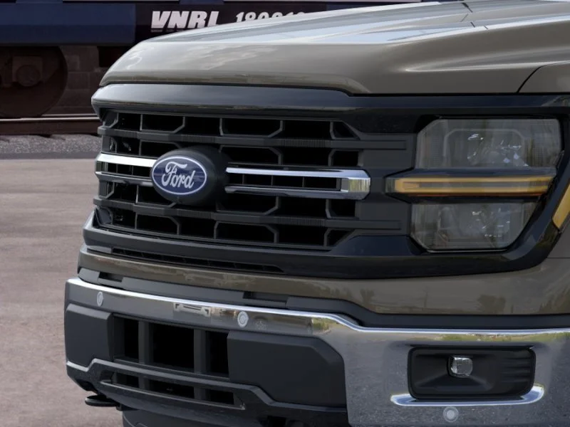 New 2026 Marsh Gray Ford XLT image 17