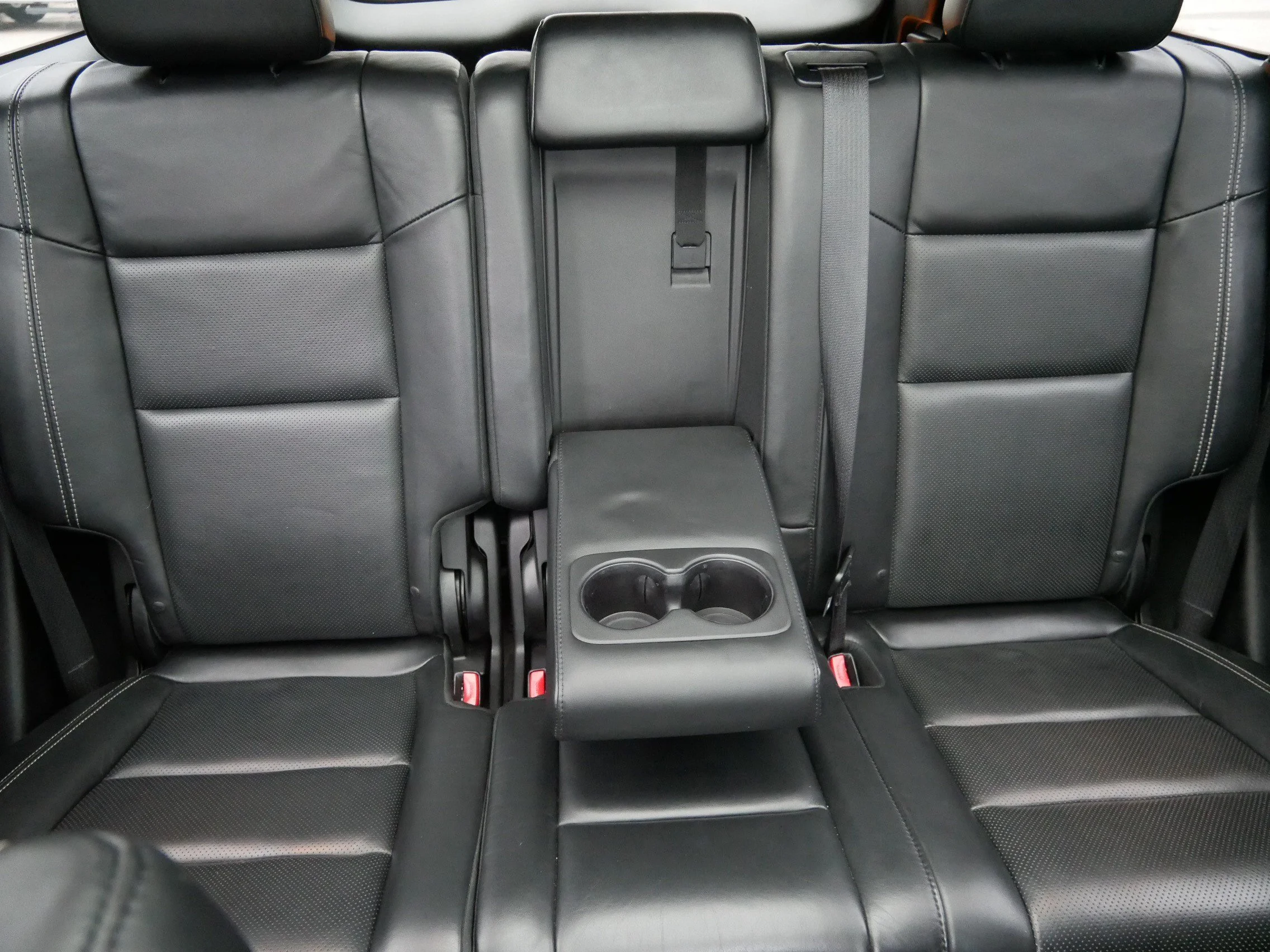 Used 2016 Bright White Clearcoat Jeep Limited image 13