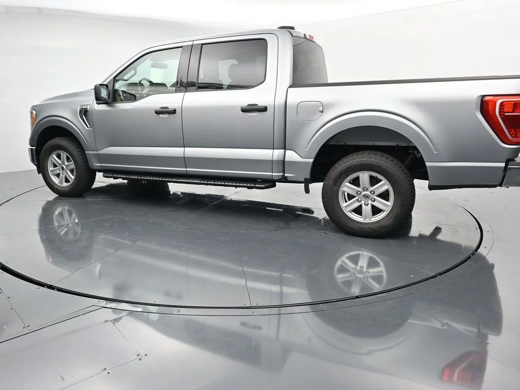 Used 2022 Silver Ford XLT image 4