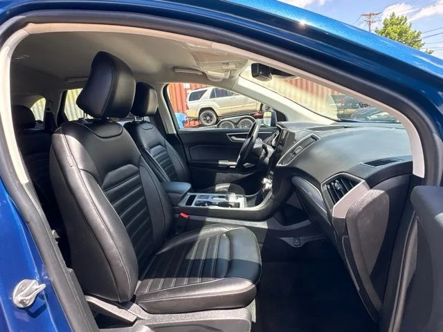 Used 2021 Blue Ford SEL image 15