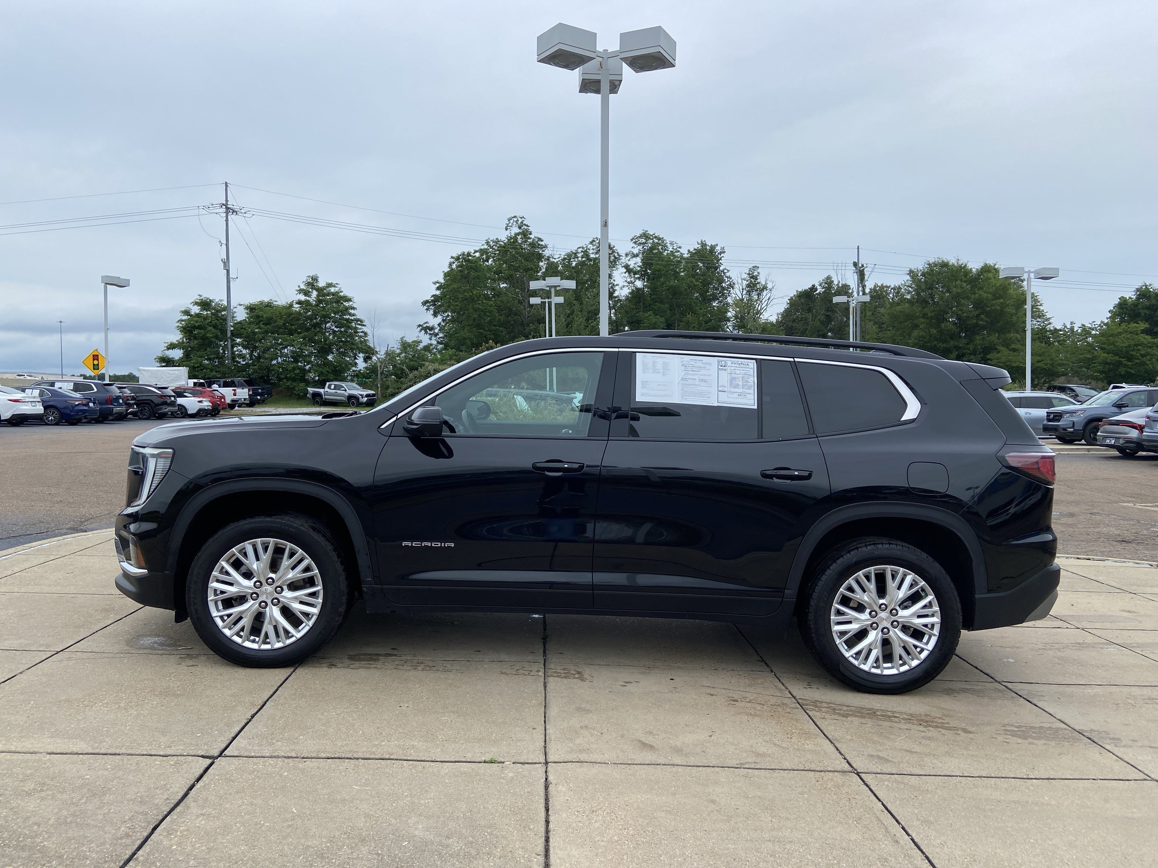 2024 GMC Acadia Elevation - Photo 6