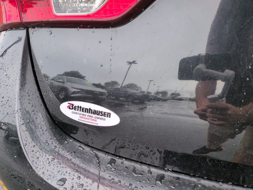 Used 2017 Black Toyota Base image 9