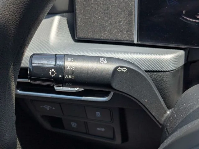 Used 2025 Blue Hyundai SEL image 25