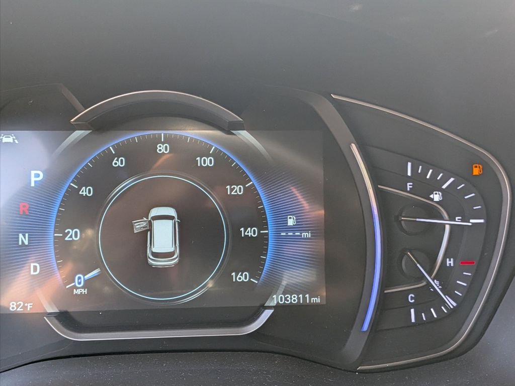 Used 2020 Silver Hyundai Limited image 16