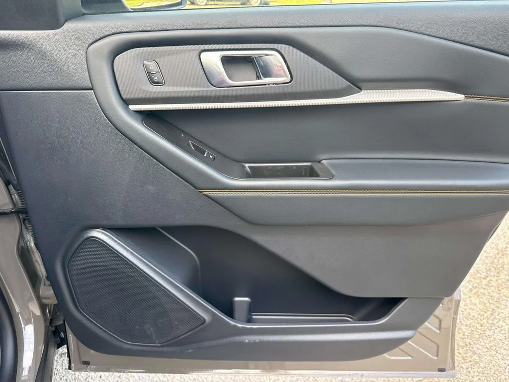 2026 Ford Explorer Tremor - Photo 33