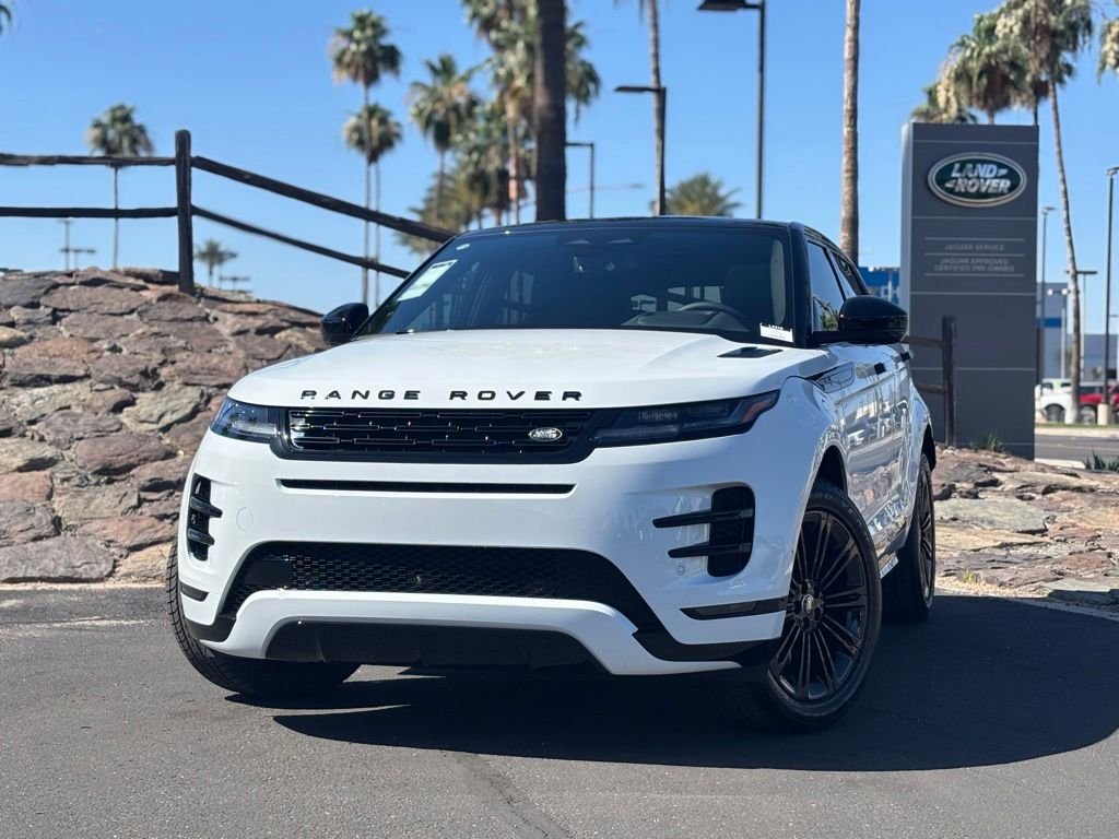 New 2026 Fuji White Land Rover Dynamic image 1