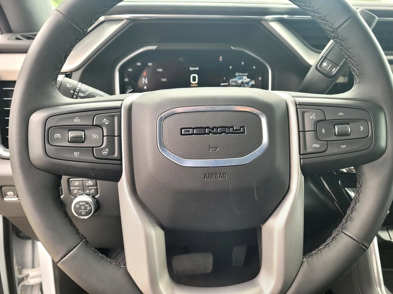 2026 GMC Sierra 2500HD Denali - Photo 12