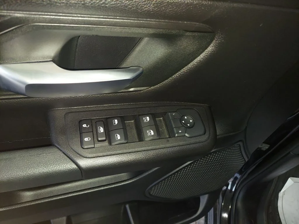 Certified Used 2025 Black Ram Warlock image 18