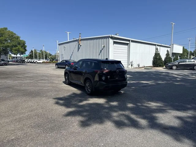 Used 2021 Black Nissan S image 7